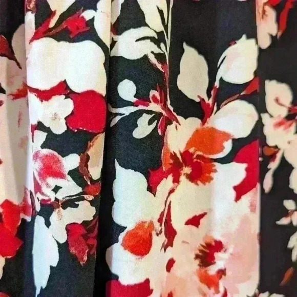 Liz Claiborne Career Woman XXL Frilly Flower  Super Lightweight Long Sleeved Top - Picture 5 of 8